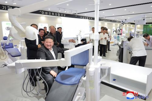 金正恩視察三家重要工廠企業(yè)，強(qiáng)調(diào)企業(yè)管理與戰(zhàn)略發(fā)展